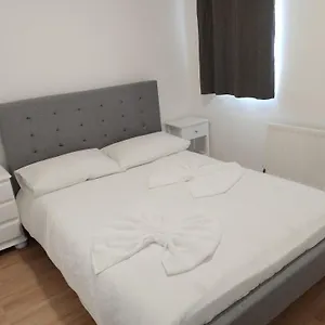 Guest house Se1, London